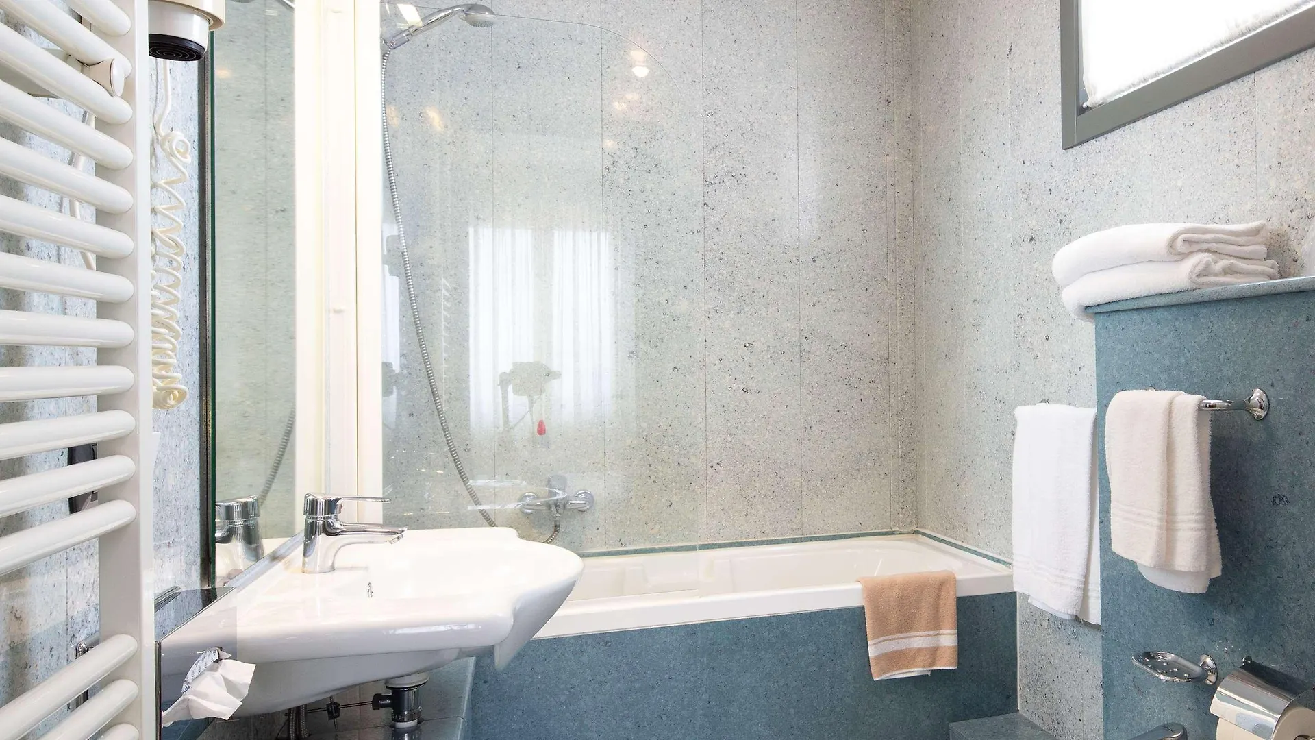 Jet Hotel, Sure Hotel Collection By Best Western Gallarate