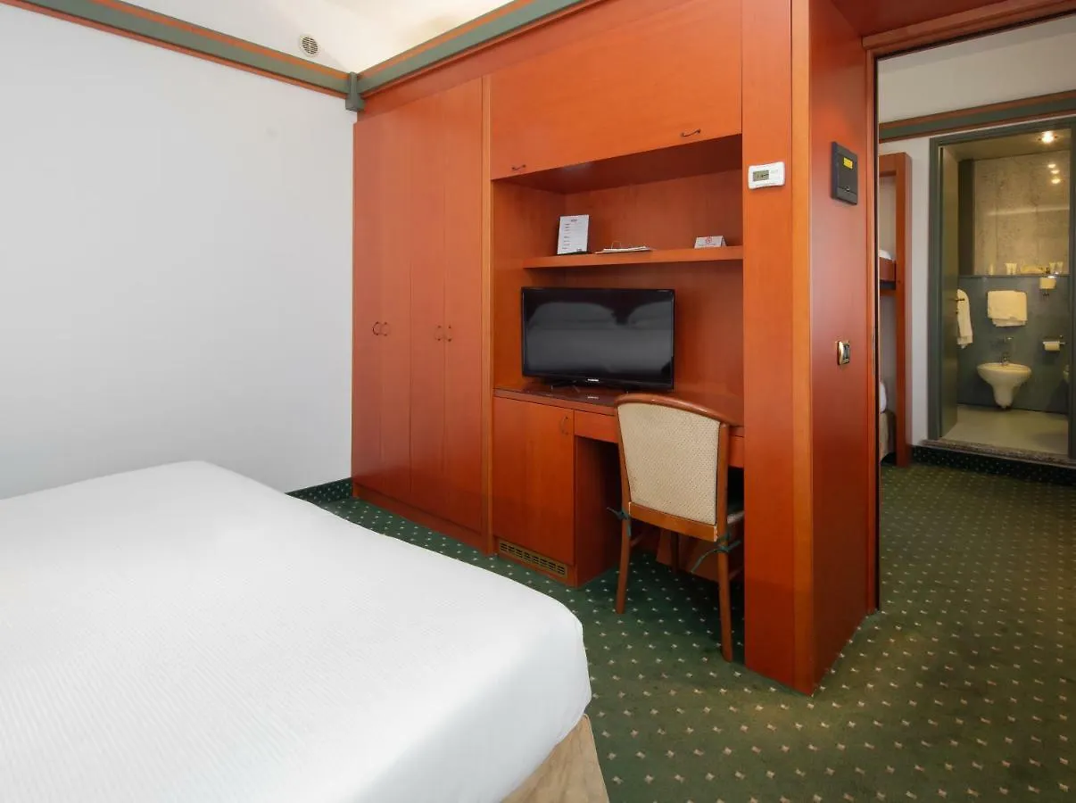 Jet Hotel, Sure Hotel Collection By Best Western Gallarate