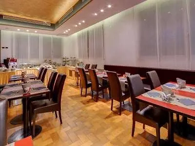 Jet Hotel, Sure Hotel Collection By Best Western Gallarate Italie