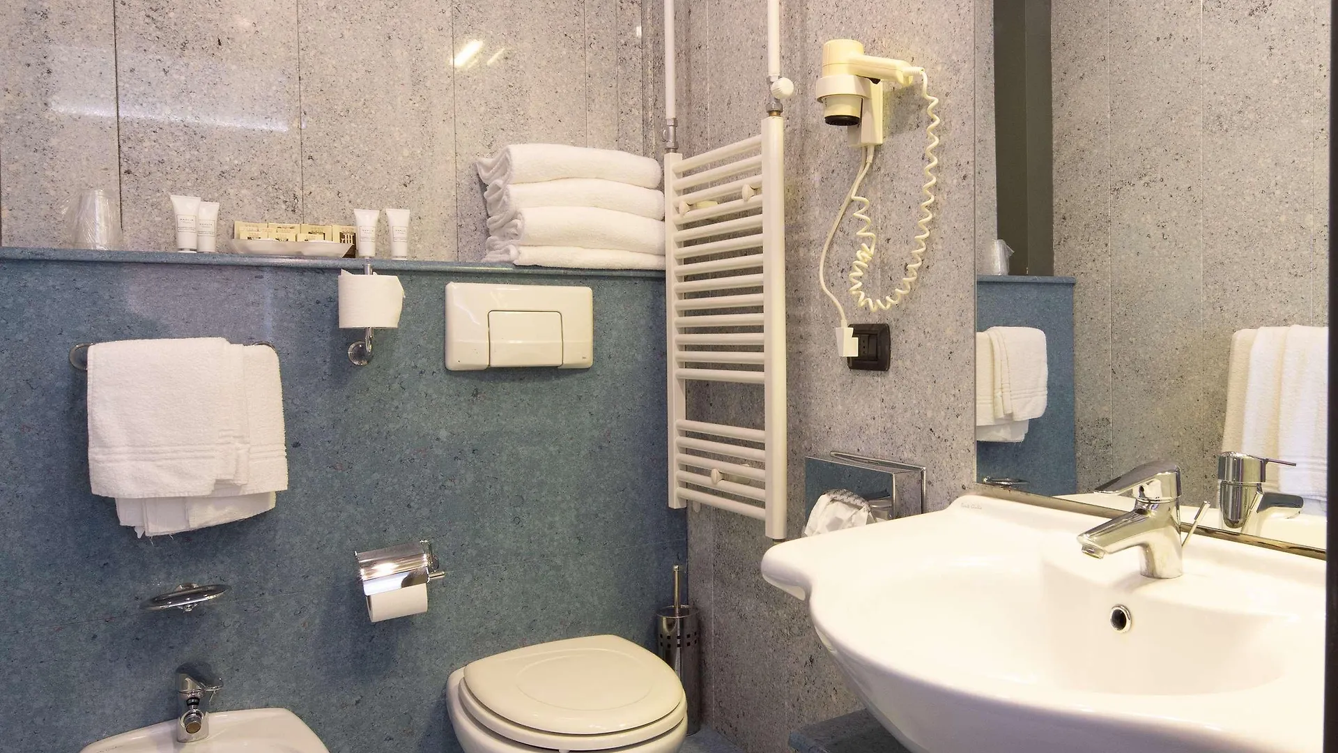 Jet Hotel, Sure Hotel Collection By Best Western Gallarate