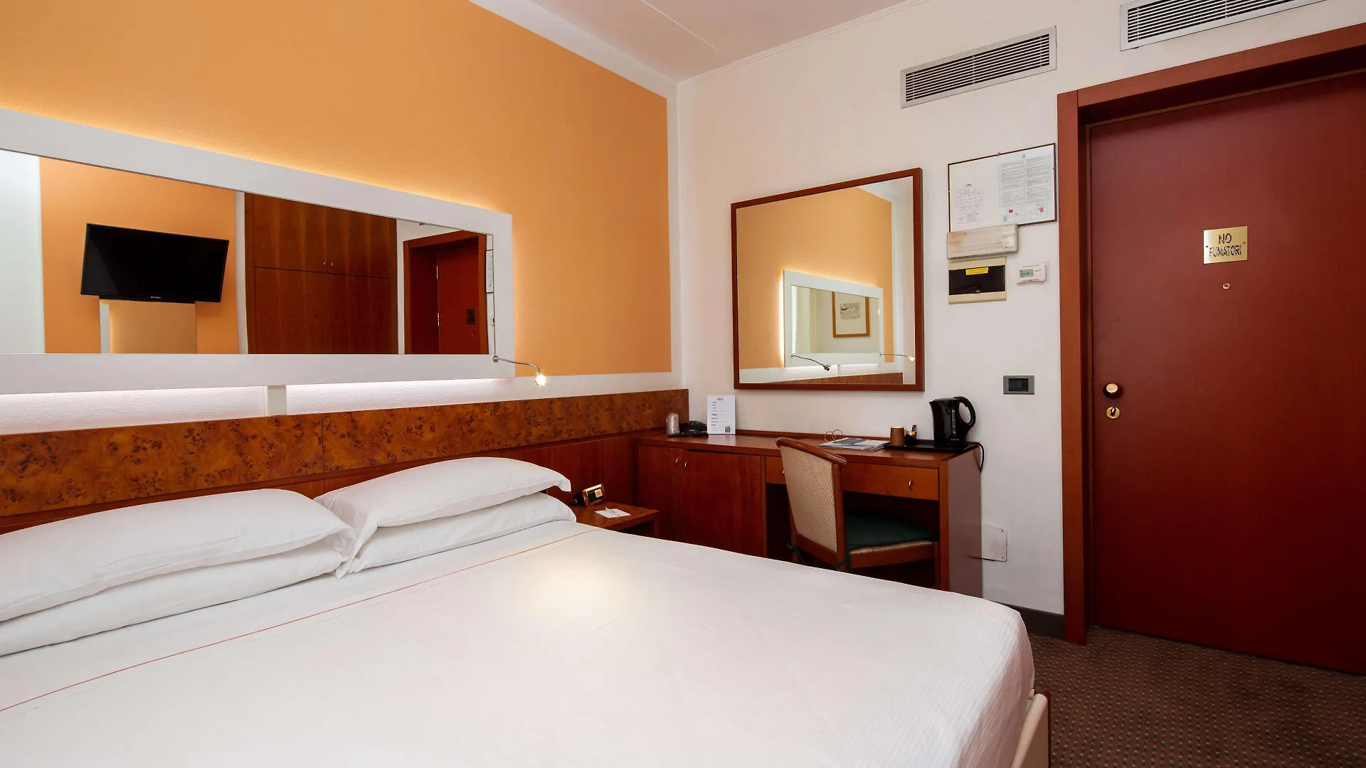 Jet Hotel, Sure Hotel Collection By Best Western Gallarate