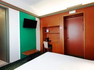 Jet Hotel, Sure Hotel Collection By Best Western Gallarate 4*,