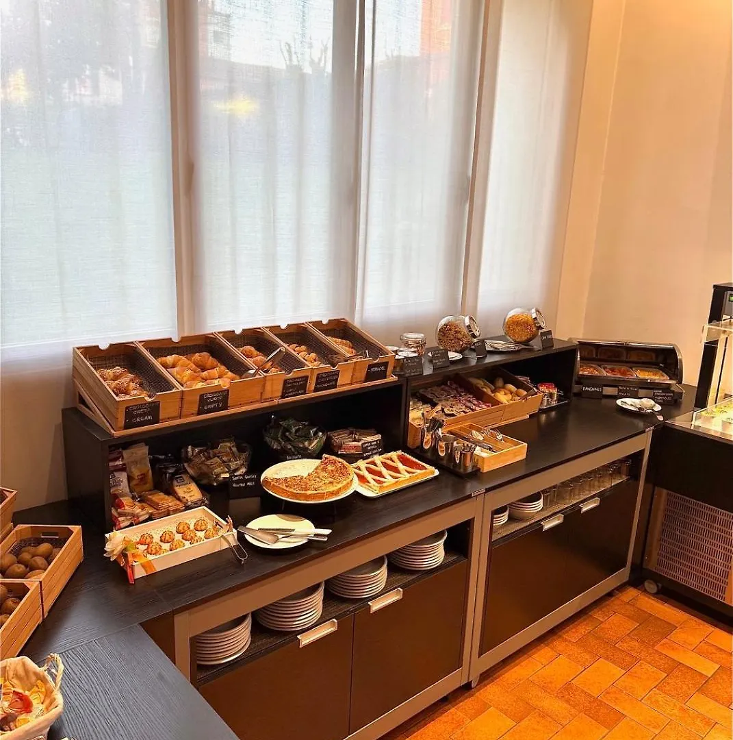 ****  Jet Hotel, Sure Hotel Collection By Best Western Gallarate Italia