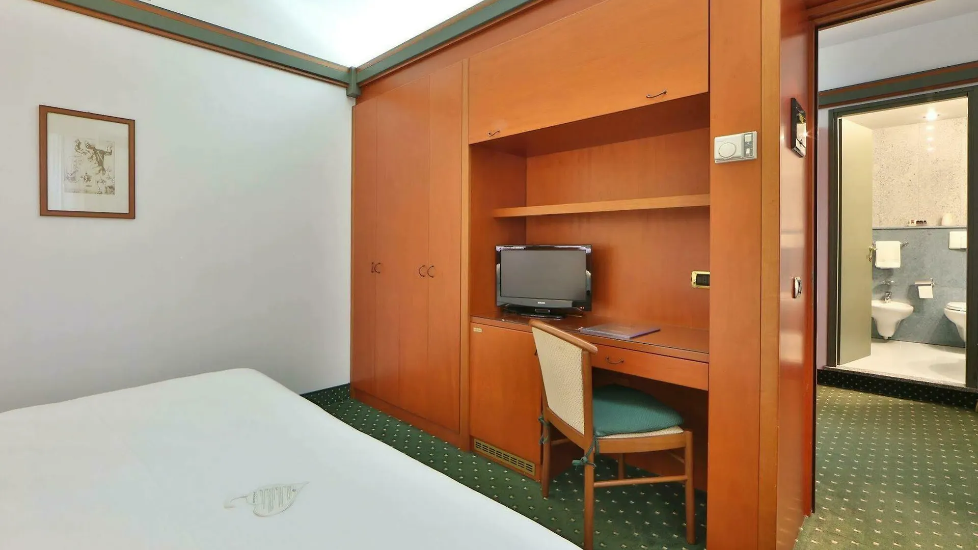 Jet Hotel, Sure Hotel Collection By Best Western Gallarate